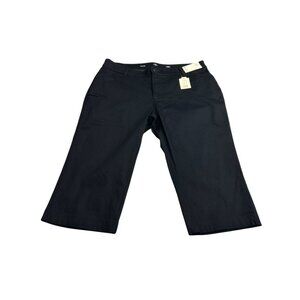 St. Johns Bay Womens 16W Black Mid-Rise Capri Pants Easy Fit Through Hip & Thigh